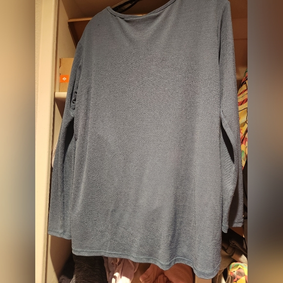 Rouched shirt - Picture 2 of 3